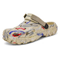 סנדלי חוף, קפקפים (Clogs) וכפכפי פלטפורמה לגברים לקיץ – בעלי סוליה עבה ועמידים למים صنادل شاطئ، قباقيب (Clogs) ونعال فلاتفورم صيفية للرجال – تتميز بنعل سميك ومقاومة للماء