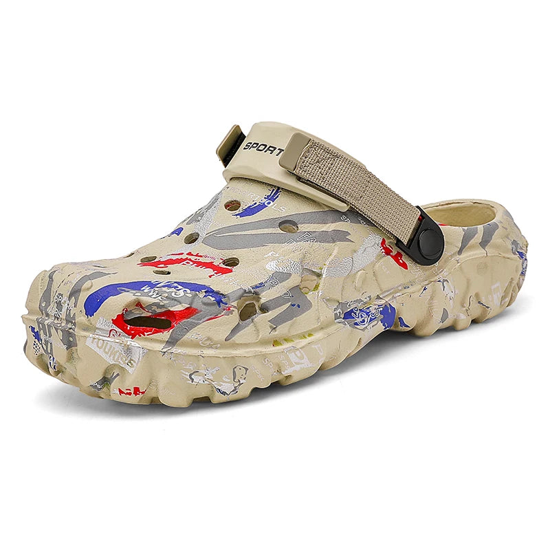 סנדלי חוף, קפקפים (Clogs) וכפכפי פלטפורמה לגברים לקיץ – בעלי סוליה עבה ועמידים למים صنادل شاطئ، قباقيب (Clogs) ونعال فلاتفورم صيفية للرجال – تتميز بنعل سميك ومقاومة للماء
