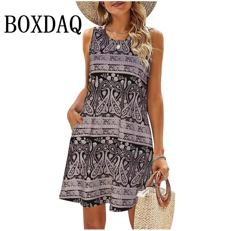 שמלת קז'ואל קיצית לנשים מבית BOXDAQ – בסגנון בוהמי מודפס, גזרת מיני (מעל הברך) עם כיסים فستان كاجوال صيفي للنساء من BOXDAQ – بنمط بوهيمي مطبوع، قصة ميني (فوق الركبة)