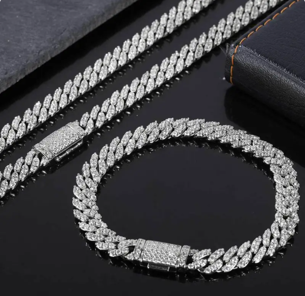 8mm Cuban Flip Bracelet